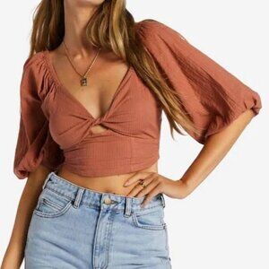 NWT Billabong del Sole Top Puff sleeve Burnt Orange, size Large